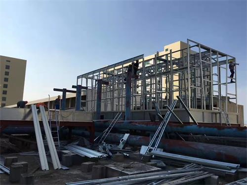 冷卻塔維修應(yīng)該注意哪些方面的事情？(冷卻塔設(shè)備維修價格)